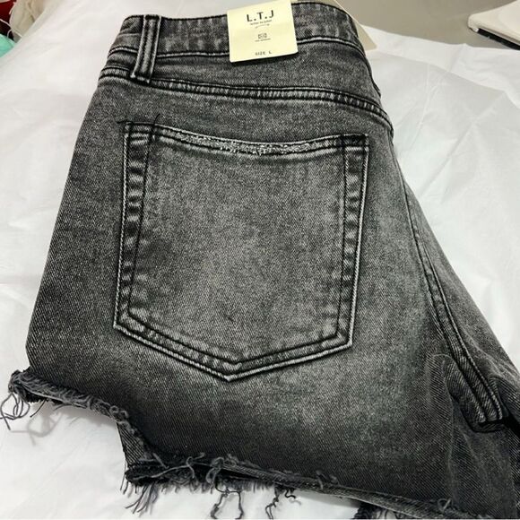 NWT Anthropologie Women’s Black Washed Shorts Distressed Raw Hem - Size XS - Picture 4 of 9